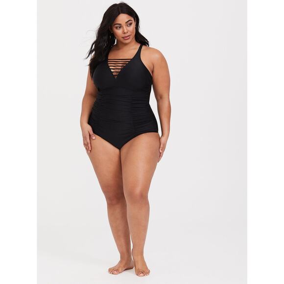Torrid Wireless Ladder Front Ruched One Piece Swimsuit Black Size 5 - Picture 2 of 8